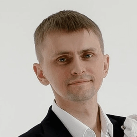 Руководитель и главный инженер компании